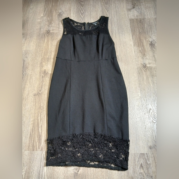Torrid Elegant Black Lace Trim Dress Size12  Sleevless - Picture 1 of 6